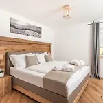 Apartamento Lungauer Baerensuiten *